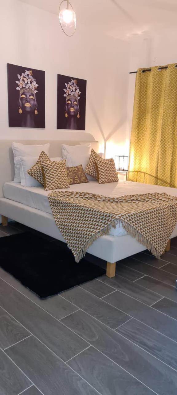Residence Cazino Apartamentos ปรายา ภายนอก รูปภาพ